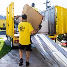 Best Retail Junk Removal  in Coralville, IA